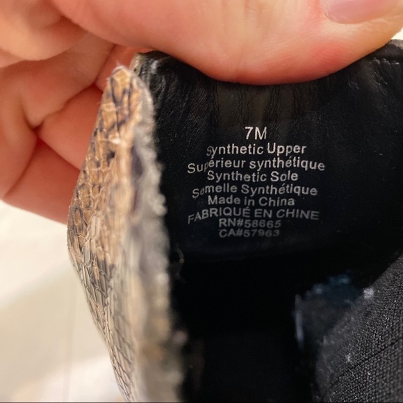 New! Treasure & Bond Natalie Wedge Snake Print Faux Leather Booties 7M - Picture 7 of 11